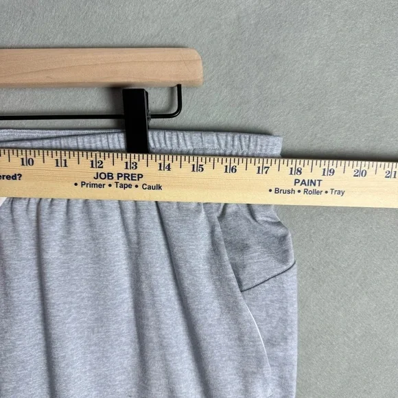 Lululemon Women’s High Rise Gray Jogger - Picture 2 of 10